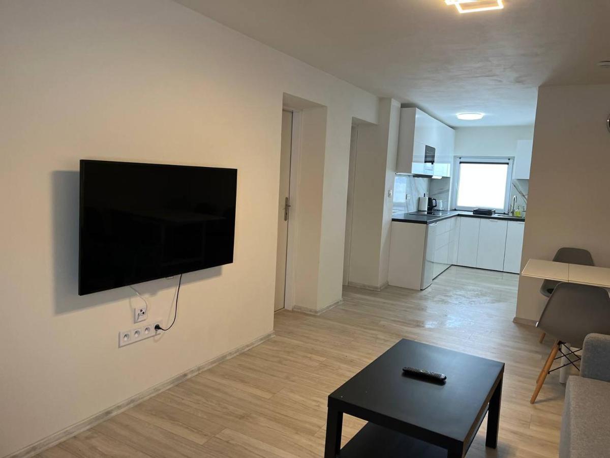 Apartment Golden Prague 78 Vestec  Eksteriør bilde