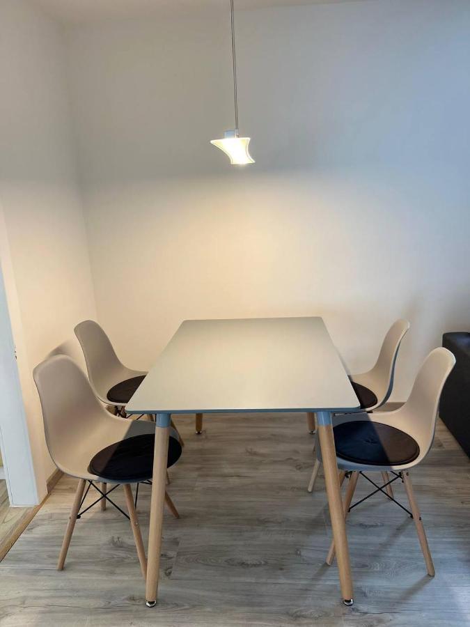 Apartment Golden Prague 78 Vestec  Eksteriør bilde