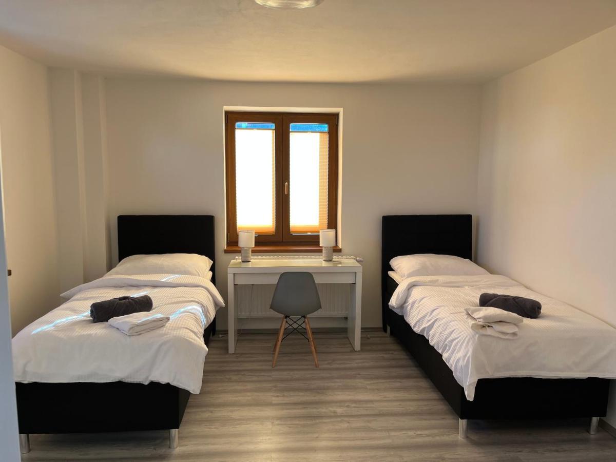 Apartment Golden Prague 78 Vestec  Eksteriør bilde