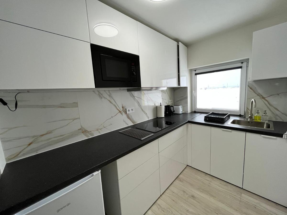 Apartment Golden Prague 78 Vestec  Eksteriør bilde